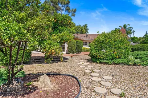 Exterior - 17119 Saint Andrews Dr, Poway, CA 92064 photo 9 of 17