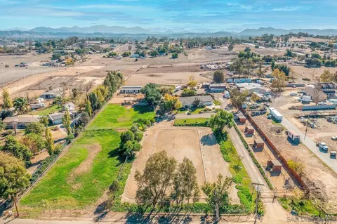 View/Area - 744 W Haverford Rd, Ramona, CA 92065 photo 2 of 2