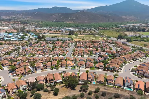 View/Area - 11710 Avenida Marcella, El Cajon, CA 92019 photo 4 of 16