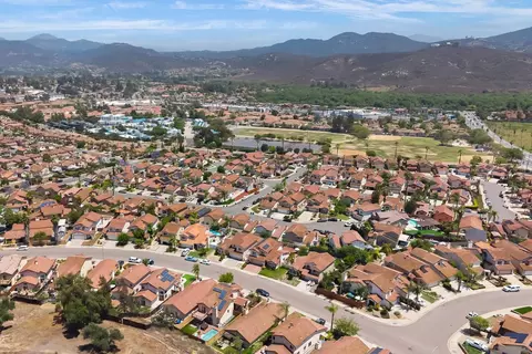View/Area - 11710 Avenida Marcella, El Cajon, CA 92019 photo 7 of 16
