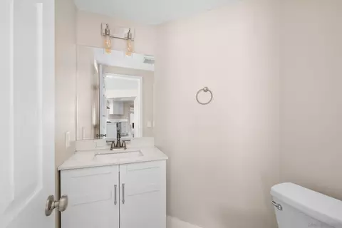 Bath - 11710 Avenida Marcella, El Cajon, CA 92019 photo 4 of 4