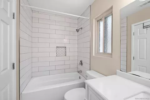 Bath - 11710 Avenida Marcella, El Cajon, CA 92019 photo 2 of 4