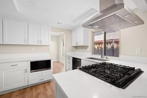 Kitchen - 11710 Avenida Marcella, El Cajon, CA 92019 photo 3 of 4