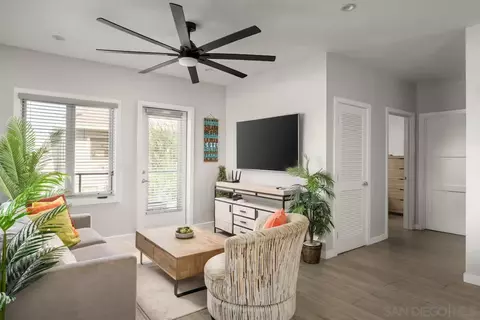 2124 Front St #1, San Diego, CA 92101