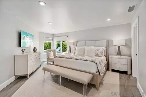 Bedroom - 12 Mardi Gras Rd, Coronado, CA 92118 photo 2 of 8