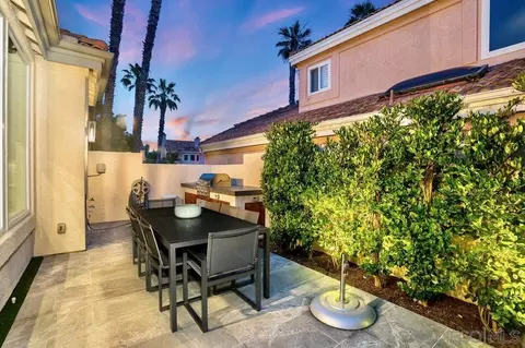 Exterior - 12 Mardi Gras Rd, Coronado, CA 92118 photo 5 of 15