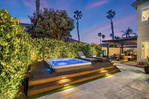Exterior - 12 Mardi Gras Rd, Coronado, CA 92118 photo 2 of 15