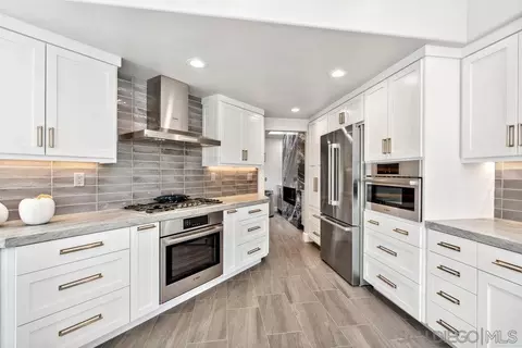 Kitchen - 12 Mardi Gras Rd, Coronado, CA 92118 photo 2 of 4