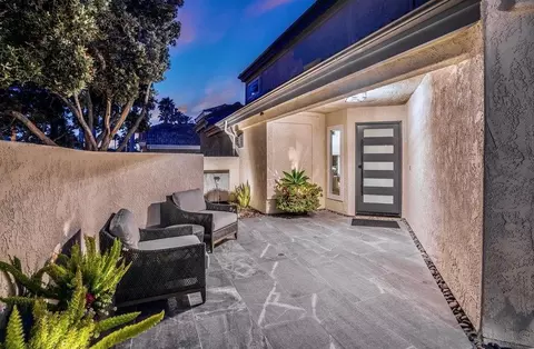 Exterior - 12 Mardi Gras Rd, Coronado, CA 92118 photo 6 of 15