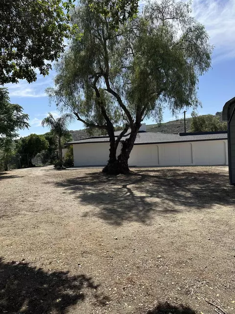 31245 Palimo Dr, Escondido, CA 92026
