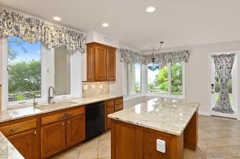 Kitchen - 16697 Feldspar, Ramona, CA 92065 photo 1 of 4
