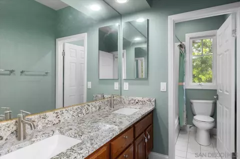 Bath - 16697 Feldspar, Ramona, CA 92065 photo 4 of 4