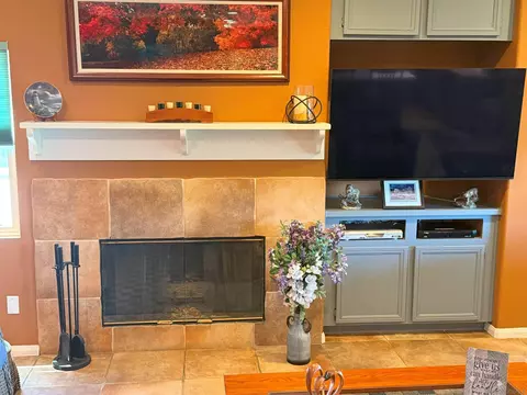 Living - 10146 Lauren Way, Santee, CA 92071 photo 4 of 5