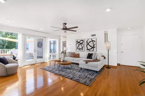 Living - 4723 Boulder Pl, La Mesa, CA 91941 photo 3 of 4