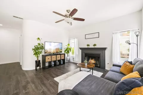 Living - 4887 Motif St, Oceanside, CA 92057 photo 4 of 5