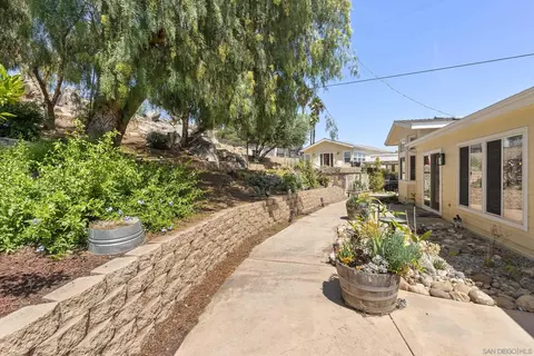 Exterior - 10505 Valle Vista Rd, Lakeside, CA 92040 photo 5 of 21