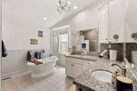 Bath - 10505 Valle Vista Rd, Lakeside, CA 92040 photo 1 of 8