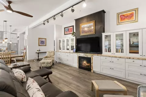 Living - 10505 Valle Vista Rd, Lakeside, CA 92040 photo 2 of 5
