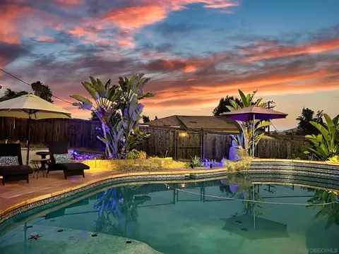 10505 Valle Vista Rd, Lakeside, CA 92040