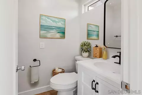 Bath - 13765 Celestial Rd, Poway, CA 92064 photo 1 of 7
