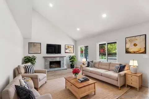 Living - 13765 Celestial Rd, Poway, CA 92064 photo 4 of 6