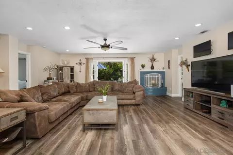14643 Evening Star Dr, Poway, CA 92064 photo 17