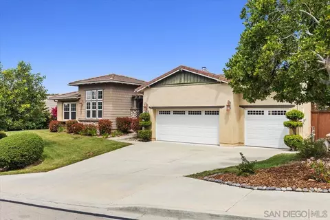 3180 Ridgeline Pl, Escondido, CA 92027