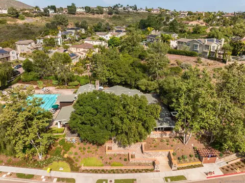 7443 Circulo Sequoia, Carlsbad, CA 92009 photo 53