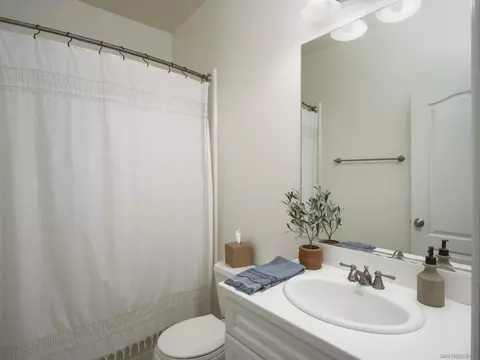 7443 Circulo Sequoia, Carlsbad, CA 92009 photo 39