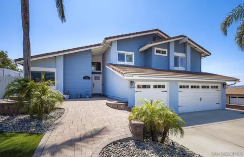 3702 Country Trl, Bonita, CA 91902