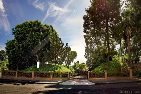 5553 Scenic View Dr, Yorba Linda, CA 92886
