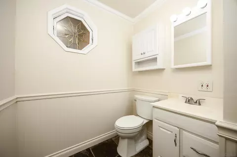 Bath - 9226 Carita Rd, Santee, CA 92071 photo 1 of 2