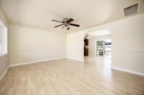 Living - 9226 Carita Rd, Santee, CA 92071 photo 4 of 7