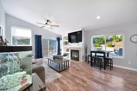2320 Hyacinth Rd, Alpine, CA 91901 photo 4