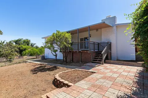 915 Mandarin Dr, Fallbrook, CA 92028 photo 15