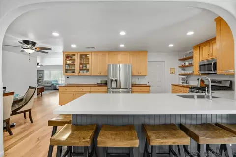 Kitchen - 10451 Ironwood Ave, Santee, CA 92071 photo 4 of 5