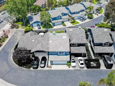View/Area - 677 Summer View Cir, Encinitas, CA 92024 photo 2 of 12