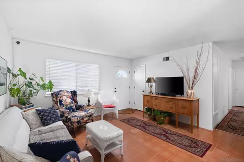 4935 Roja Dr, Oceanside, CA 92057 photo 10
