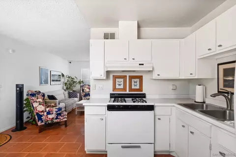 4935 Roja Dr, Oceanside, CA 92057 photo 8