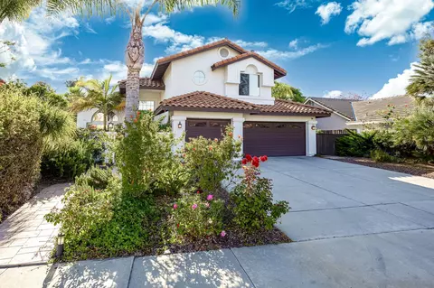 Exterior - 5207 Silver Bluff Dr, Oceanside, CA 92057 photo 2 of 10