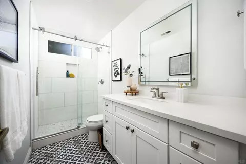 Bath - 5207 Silver Bluff Dr, Oceanside, CA 92057 photo 1 of 3