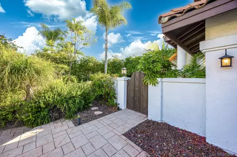 Exterior - 5207 Silver Bluff Dr, Oceanside, CA 92057 photo 3 of 10