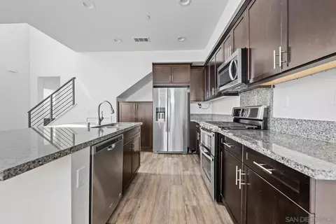 Kitchen - 2053 Tango Loop #3, Chula Vista, CA 91915 photo 2 of 2