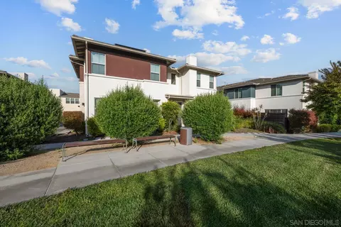 Exterior - 2053 Tango Loop #3, Chula Vista, CA 91915 photo 5 of 7
