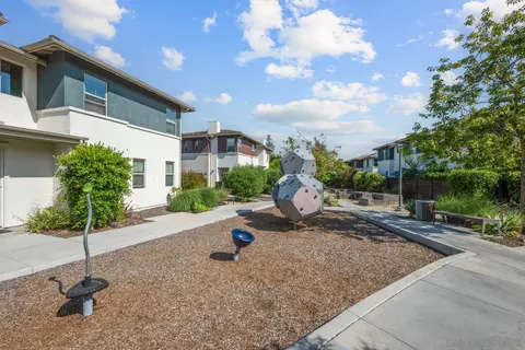 Exterior - 2053 Tango Loop #3, Chula Vista, CA 91915 photo 6 of 7