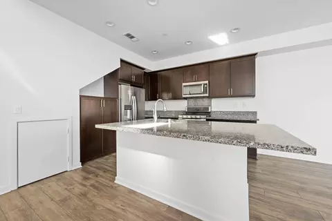 Kitchen - 2053 Tango Loop #3, Chula Vista, CA 91915 photo 1 of 2