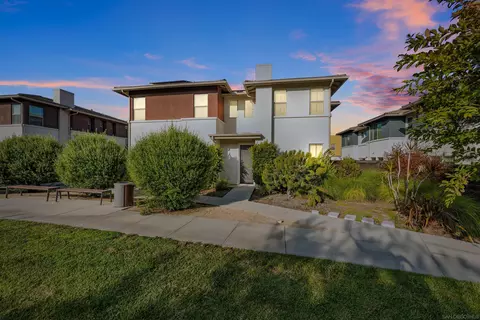 2053 Tango Loop #3, Chula Vista, CA 91915