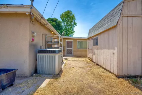 940 Gladys, El Cajon, CA 92021 photo 5