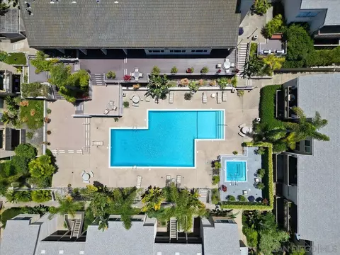 Exterior - 8528 Via Mallorca #B, La Jolla, CA 92037 photo 5 of 5