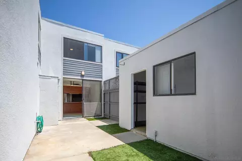 Exterior - 426 Palm Ave, Coronado, CA 92118 photo 7 of 12